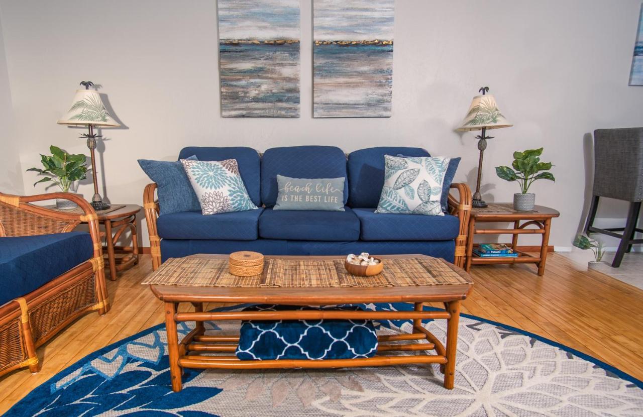 Molokai Island Retreat With Beautiful Ocean Views And Pool - Newly Remodeled! Apartment Ualapue Luaran gambar