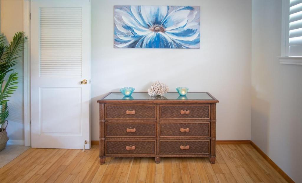 Molokai Island Retreat With Beautiful Ocean Views And Pool - Newly Remodeled! Apartment Ualapue Luaran gambar